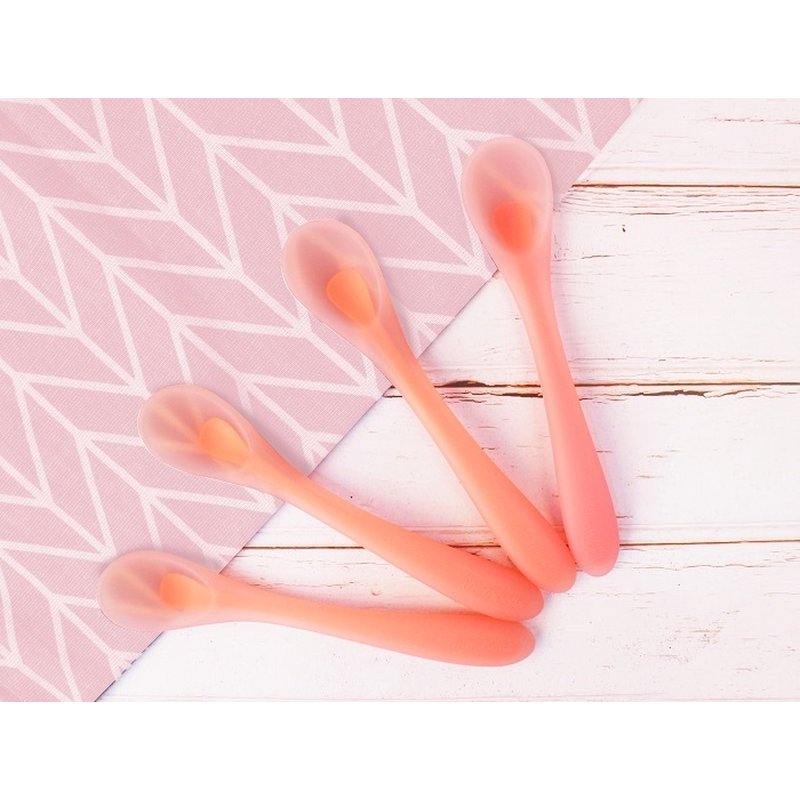 Mombella Łyżeczka Silikonowa Miękka Pink