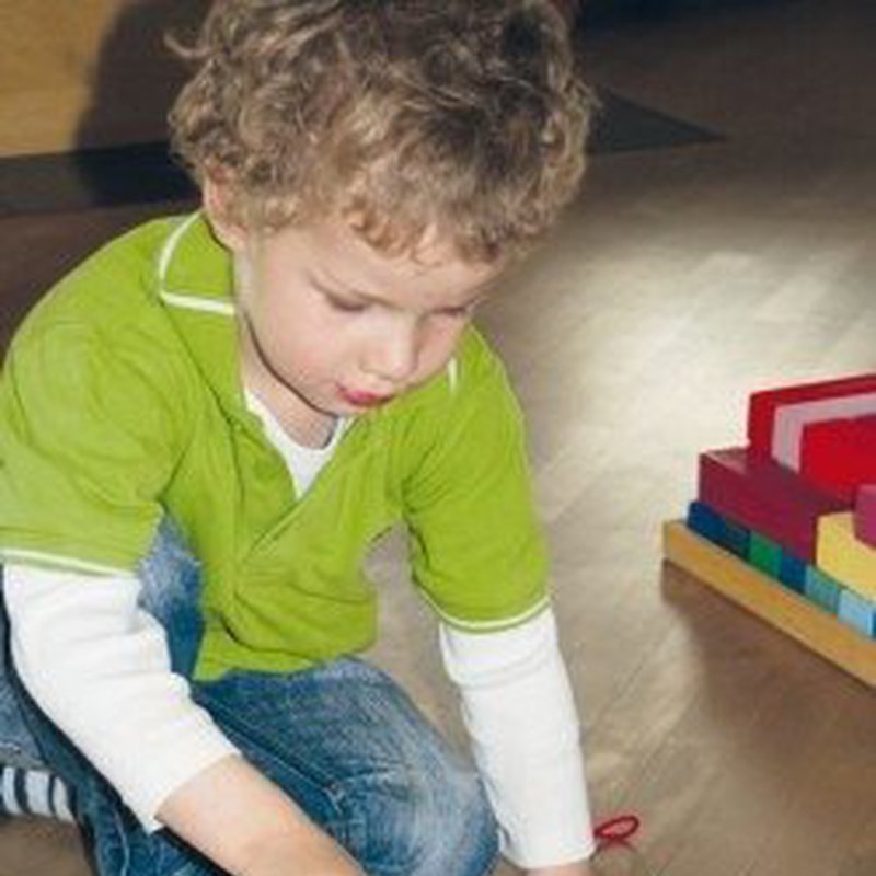 Drewniany Słoń na kółkach 1+, niebieski, Grimm's