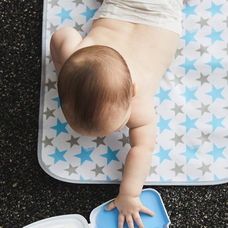 Przewijak w etui z miejscem na pieluchy i chusteczki, Splish Splash, b.box