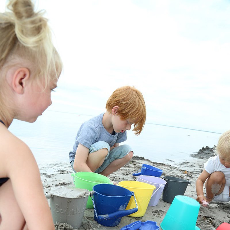 Funkit world - Składane wiaderko do wody i piasku Scrunch Bucket - Pastelowy Zielony