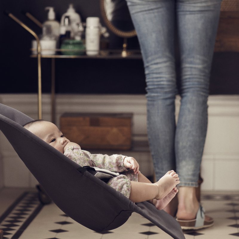 BABYBJORN - leżaczek BALANCE SOFT COTTON/JERSEY - Szary / Szary