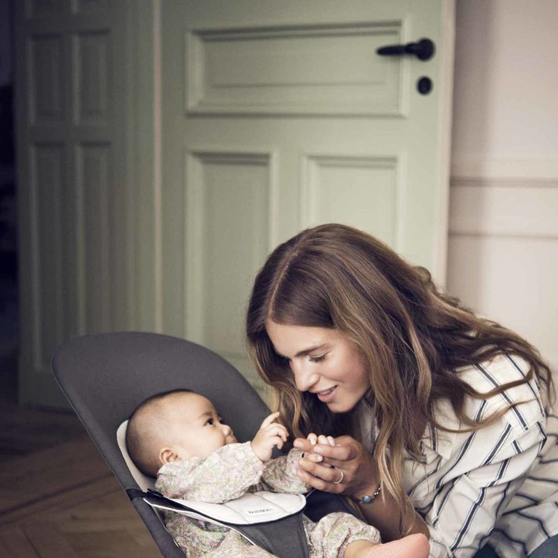 BABYBJORN - leżaczek BALANCE SOFT COTTON/JERSEY - Szary / Szary