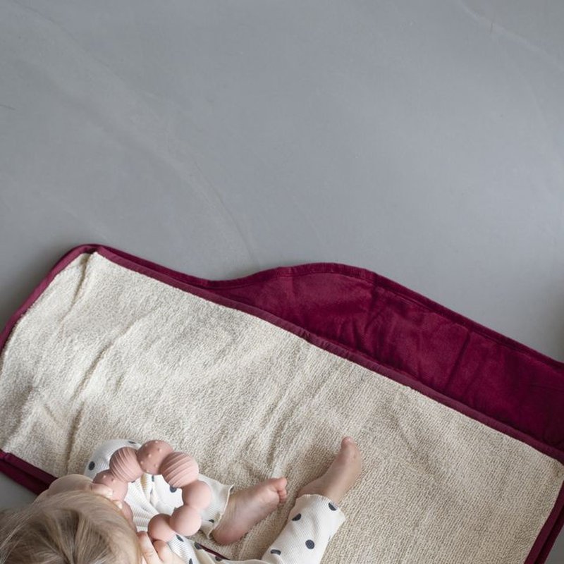 Filibabba Przewijak podróżny Sztruks Deeply Red FILIBABBA