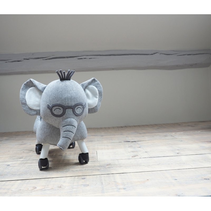 Little Bird Told Me Jeździk Słoń Cuthbert