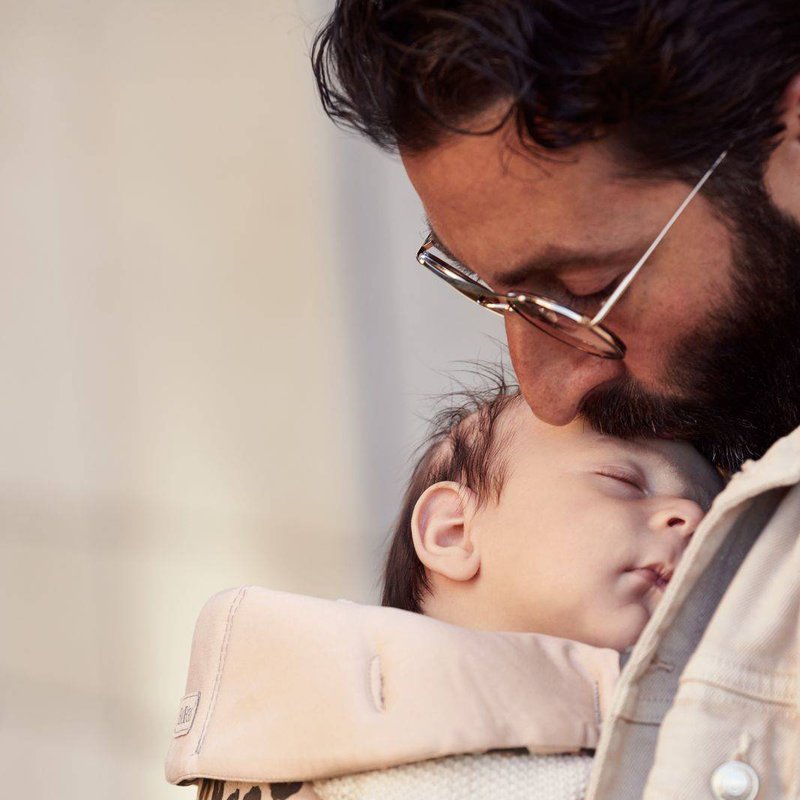 BABYBJORN MINI 3D Jersey – nosidełko, Beż/Leopard