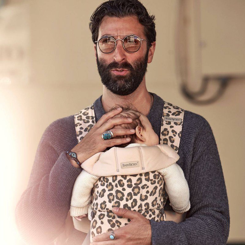 BABYBJORN MINI 3D Jersey – nosidełko, Beż/Leopard