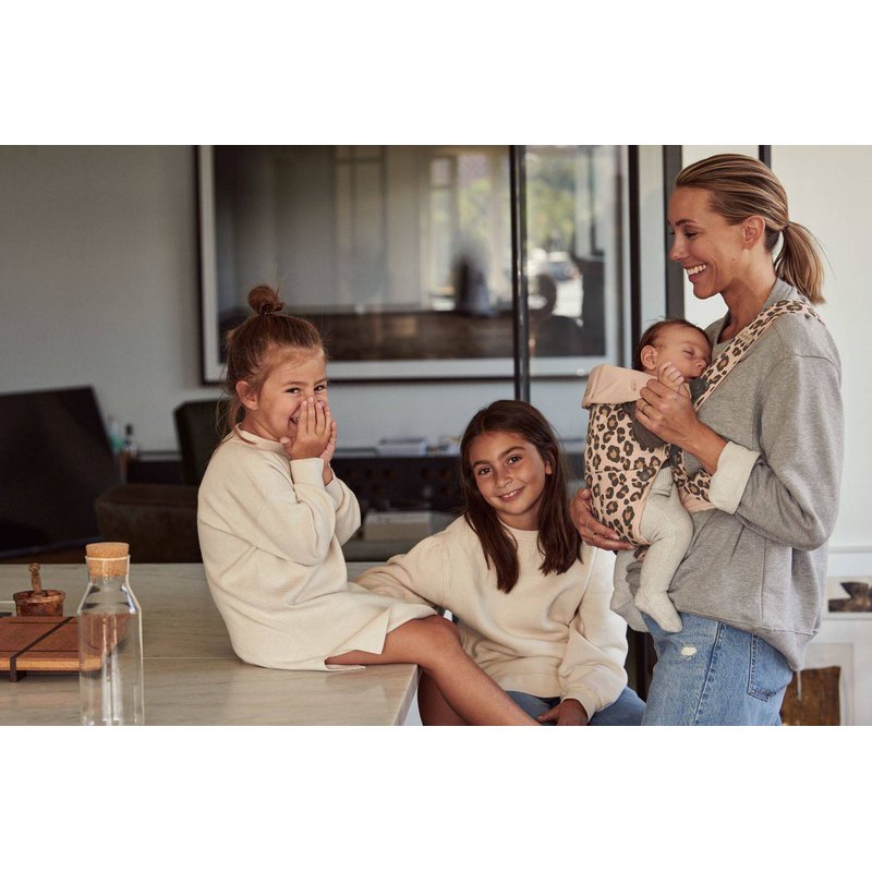 BABYBJORN MINI 3D Jersey – nosidełko, Beż/Leopard