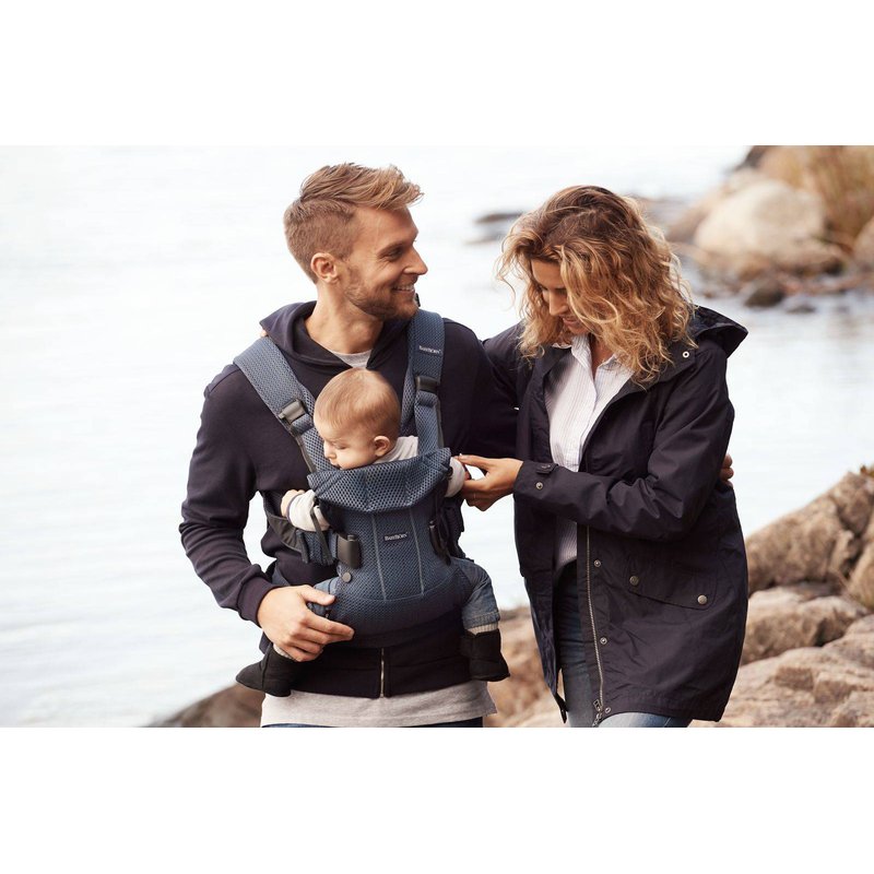 BABYBJORN ONE AIR - nosidełko, Granatowy + śliniaczek do nosidełka ergonomicznego One
