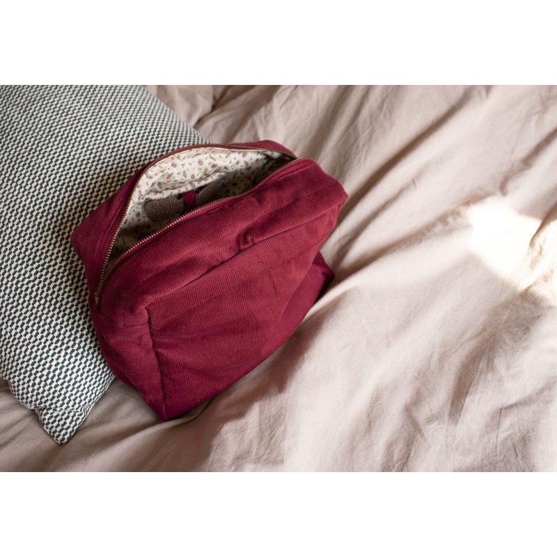 Filibabba Kosmetyczka duża Sztruks Deeply Red FILIBABBA