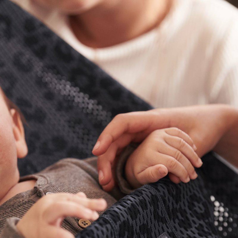 BABYBJORN - leżaczek BLISS MESH - Antracytowy/Leopard