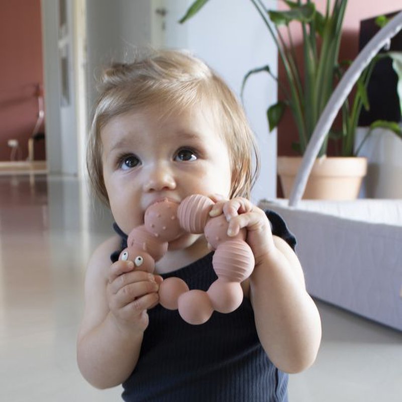 Filibabba Gryzak gumowy Gąsienica Lilly FILIBABBA