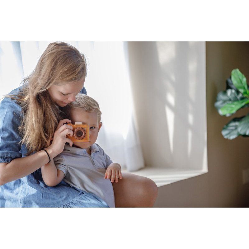 Plan Toys - Aparat fotograficzny - barwy sadu