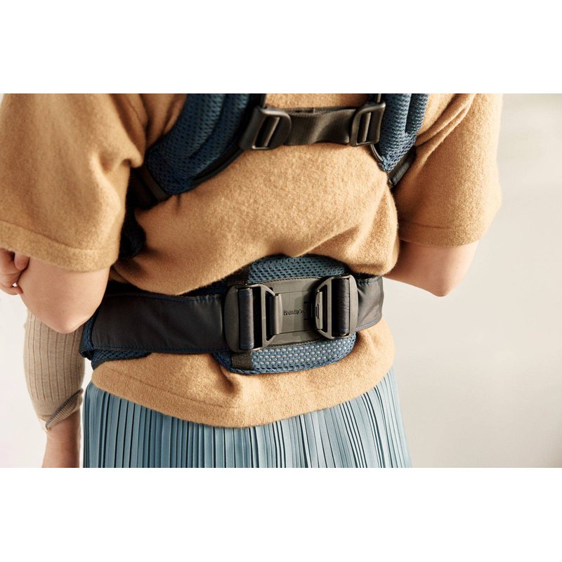 BABYBJORN - nosidełko Harmony 3D Mesh, Granatowy + śliniaczek do nosidełka Harmony