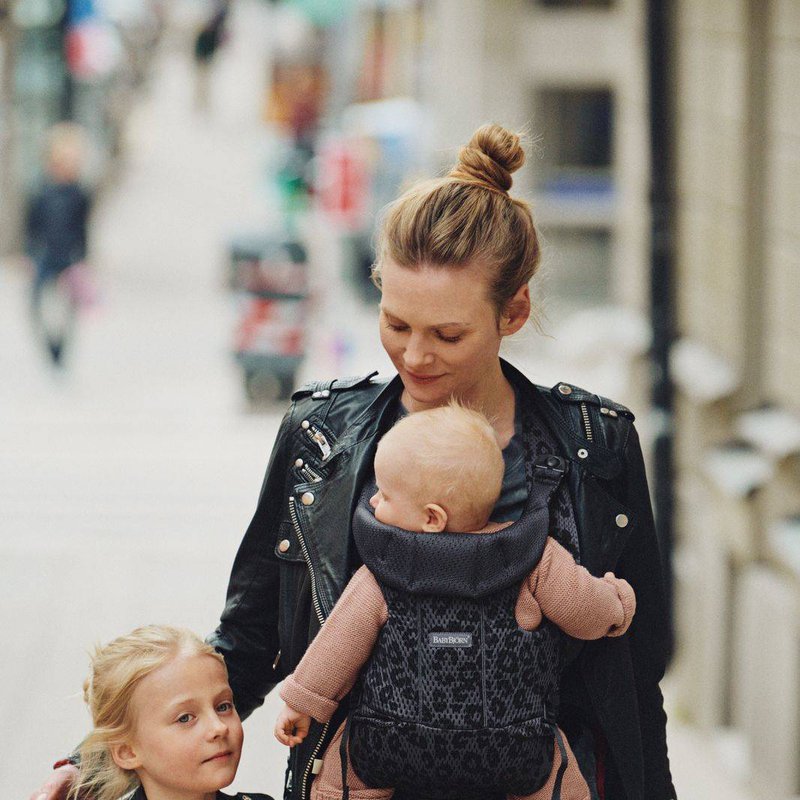 BABYBJORN MOVE 3D Mesh - nosidełko, Antracyt/Leopard