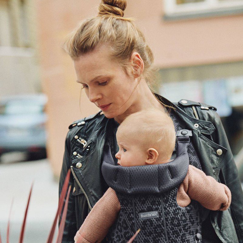 BABYBJORN MOVE 3D Mesh - nosidełko, Antracyt/Leopard