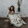 LA MILLOU - VELVET COLLECTION - KOC, NARZUTA 140 x 200 cm - HERON IN CREAM LOTUS - SMOKE MINT LA MILLOU - VELVET COLLECTION - KOC, NARZUTA 140 x 200 cm - HERON IN CREAM LOTUS - SMOKE MINT