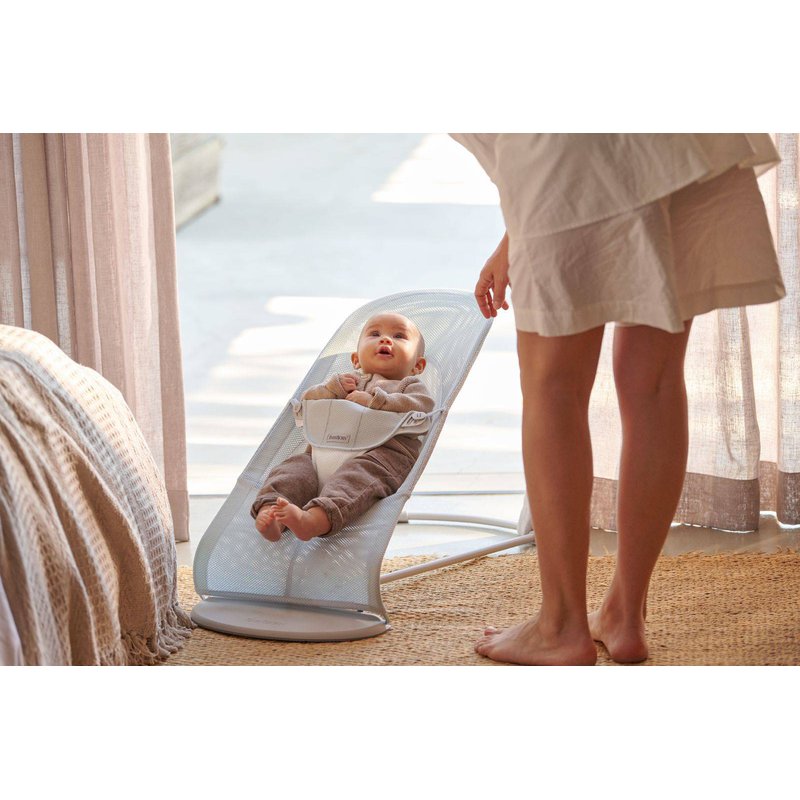 BABYBJORN - leżaczek BALANCE SOFT MESH - Szary/Biały