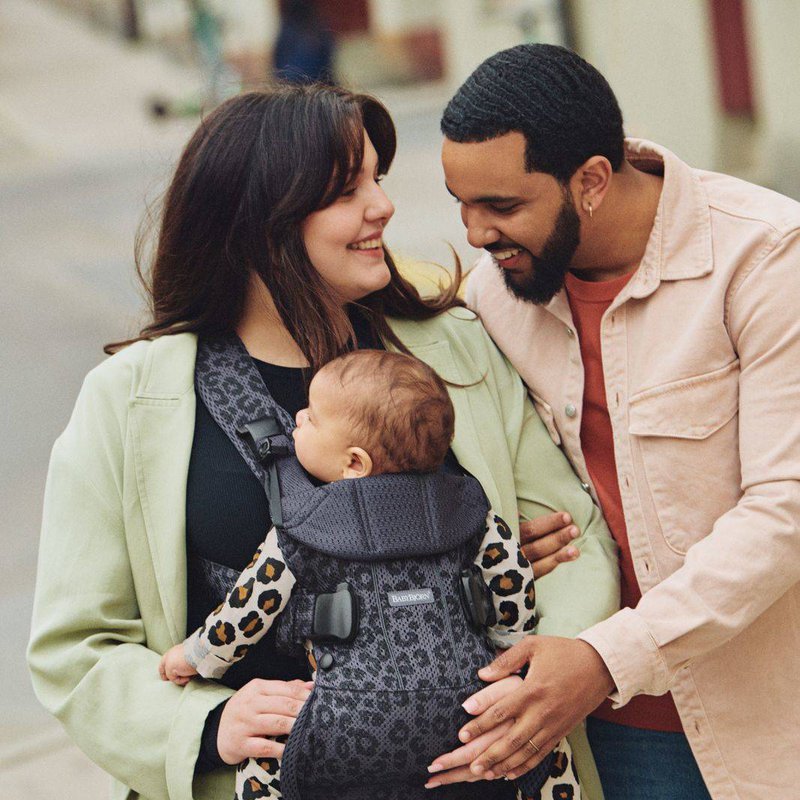 BABYBJORN ONE AIR 3D MESH  - nosidełko, Antracyt/Leopard