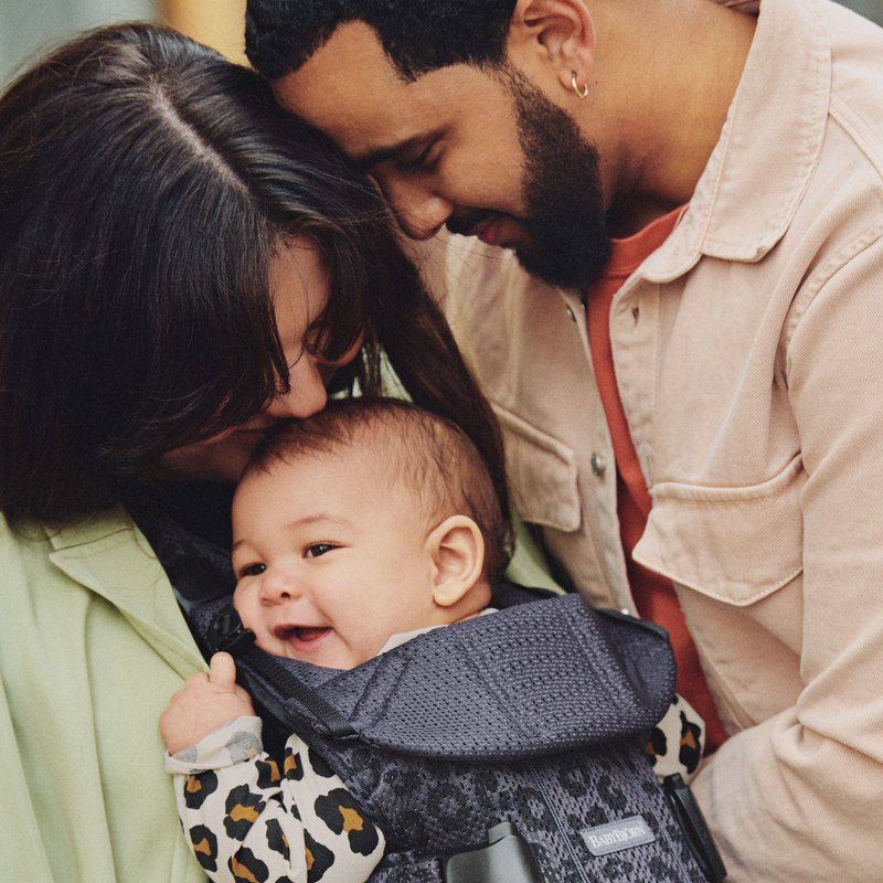 BABYBJORN ONE AIR 3D MESH  - nosidełko, Antracyt/Leopard