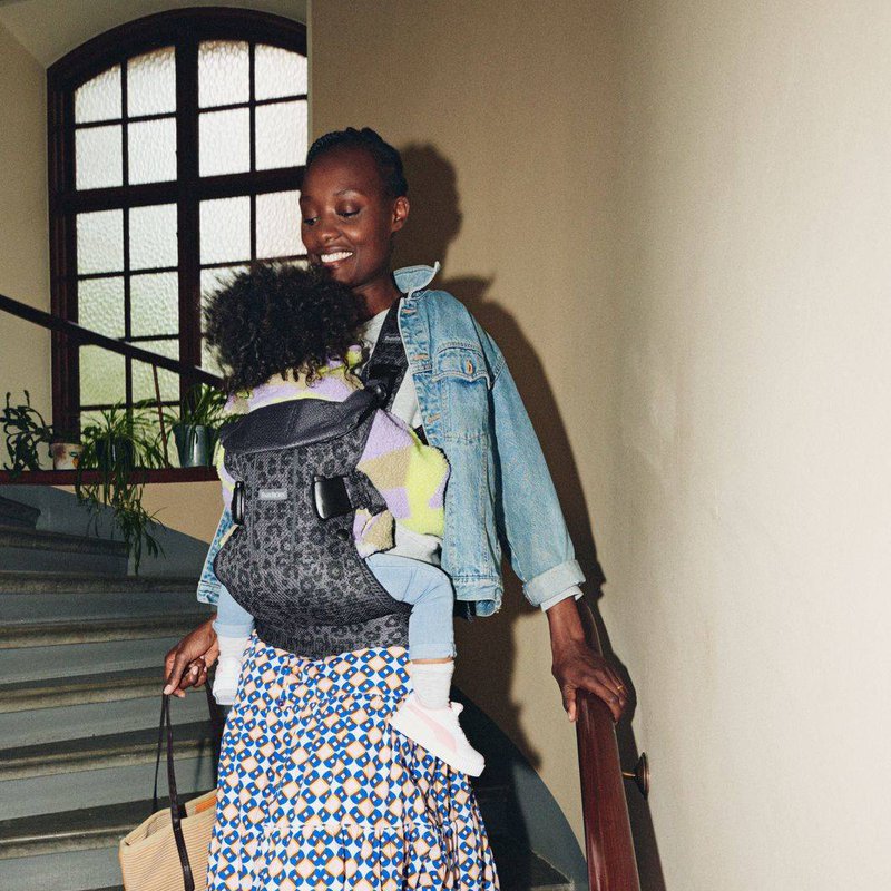 BABYBJORN ONE AIR 3D MESH  - nosidełko, Antracyt/Leopard