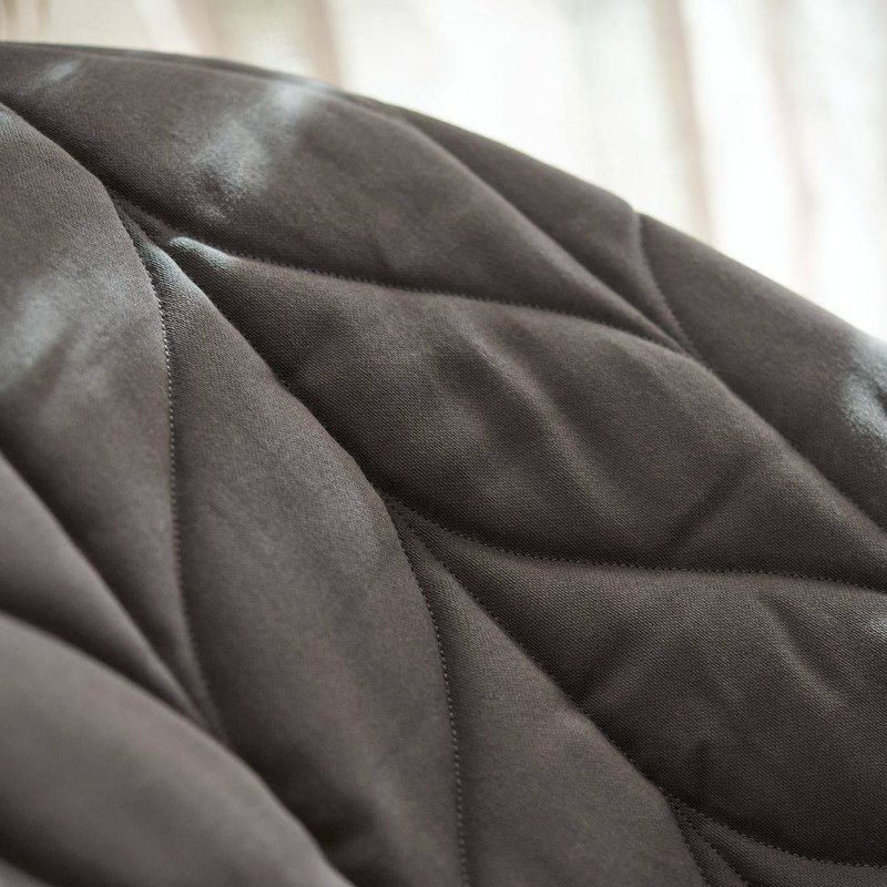 BABYBJORN - leżaczek BLISS COTTON, Petal Quilt, Antracyt + Zabawka BALANCE Googly Eyes