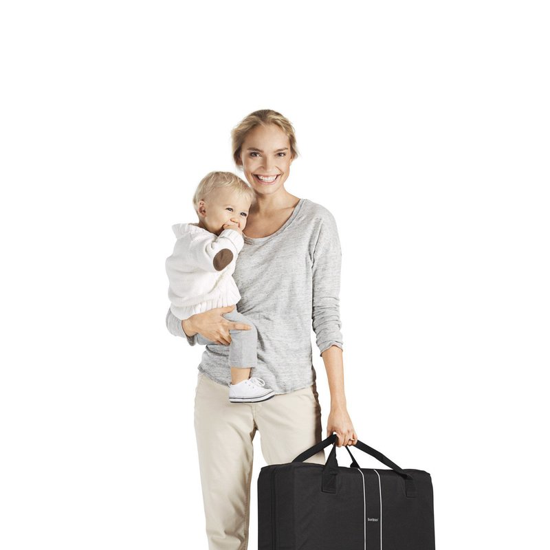 BABYBJORN - łóżeczko turystyczne LIGHT - srebrny + prześcieradło