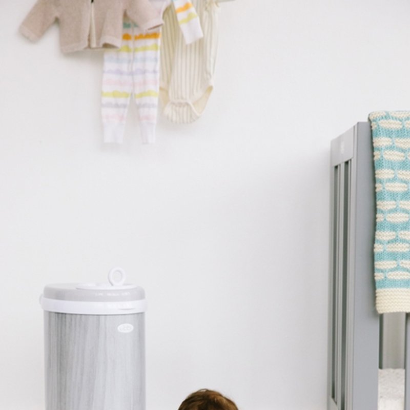 Ubbi Stalowy Kosz na Pieluchy Grey Wood