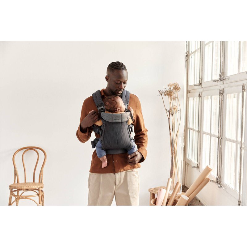 BABYBJORN - nosidełko Harmony 3D Mesh, Antracyt + śliniaczek do nosidełka Harmony