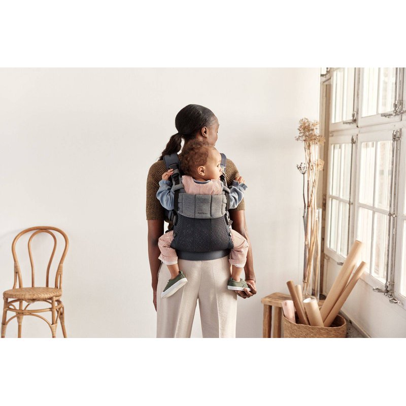 BABYBJORN - nosidełko Harmony 3D Mesh, Antracyt + śliniaczek do nosidełka Harmony