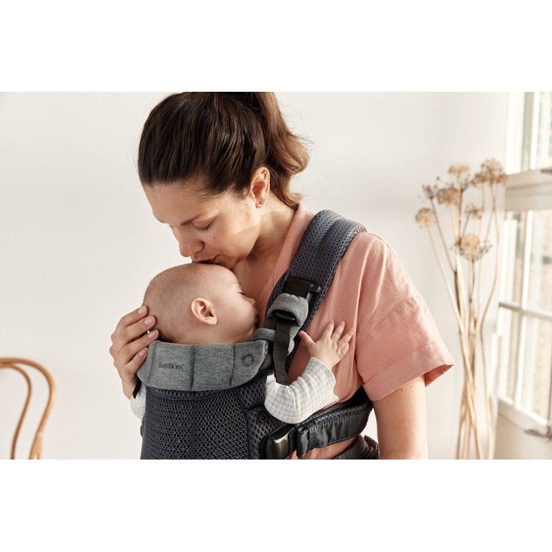 BABYBJORN - nosidełko Harmony 3D Mesh, Antracyt + śliniaczek do nosidełka Harmony