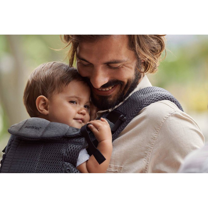BABYBJORN - nosidełko Harmony 3D Mesh, Antracyt + śliniaczek do nosidełka Harmony