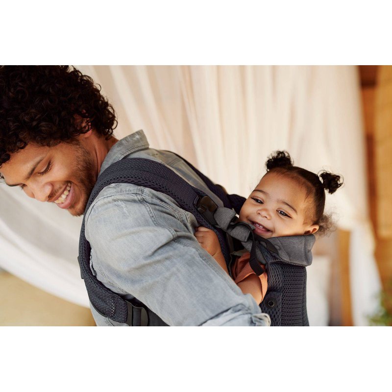 BABYBJORN - nosidełko Harmony 3D Mesh, Antracyt + śliniaczek do nosidełka Harmony