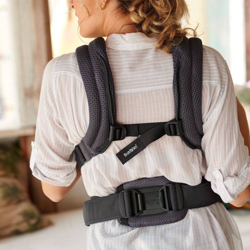 BABYBJORN - nosidełko Harmony 3D Mesh, Antracyt + śliniaczek do nosidełka Harmony