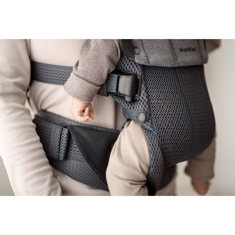 BABYBJORN - nosidełko Harmony 3D Mesh, Antracyt + śliniaczek do nosidełka Harmony
