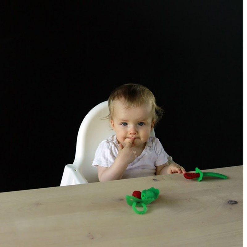 Gryzak 2 szt., Soczysta Malina, szary i beżowy, RaZbaby