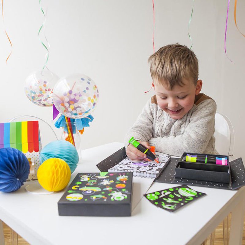 Tiger Tribe® - Zestaw Plastyczny: Neonowy Kosmos