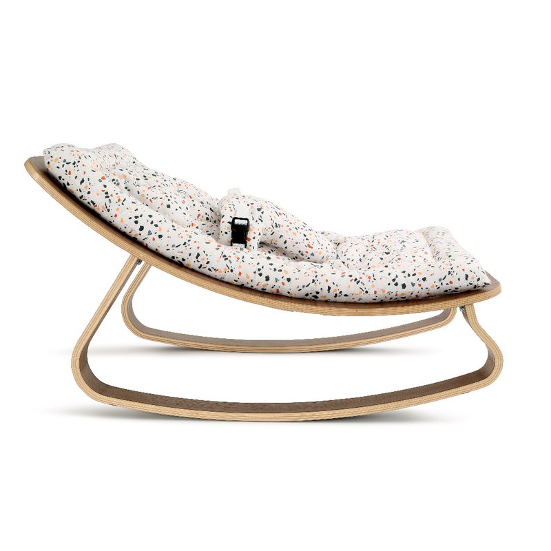 Charlie Crane Leżaczek Levo orzech włoski Milinane Terazzo CHARLIE CRANE