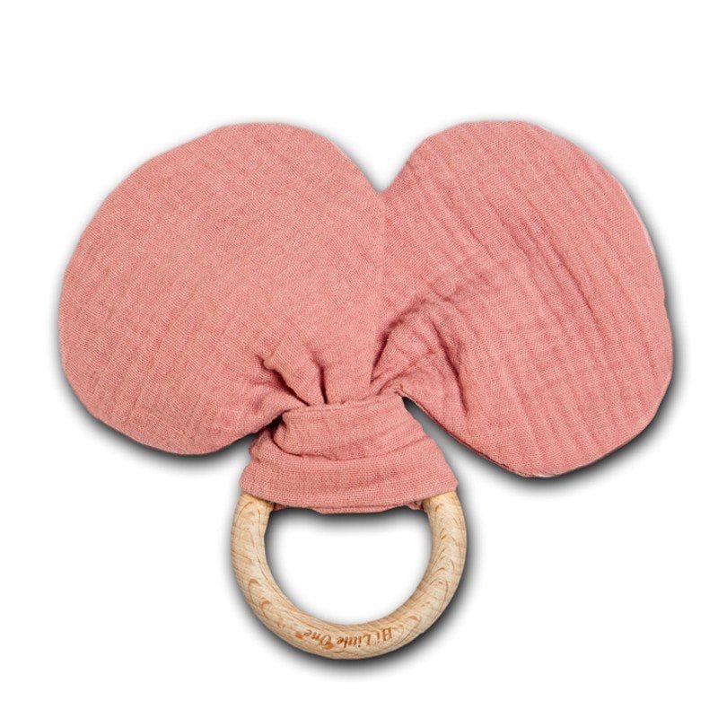 Hi Little One - szeleszczący gryzak Mouse muslin with wood teether Salmon