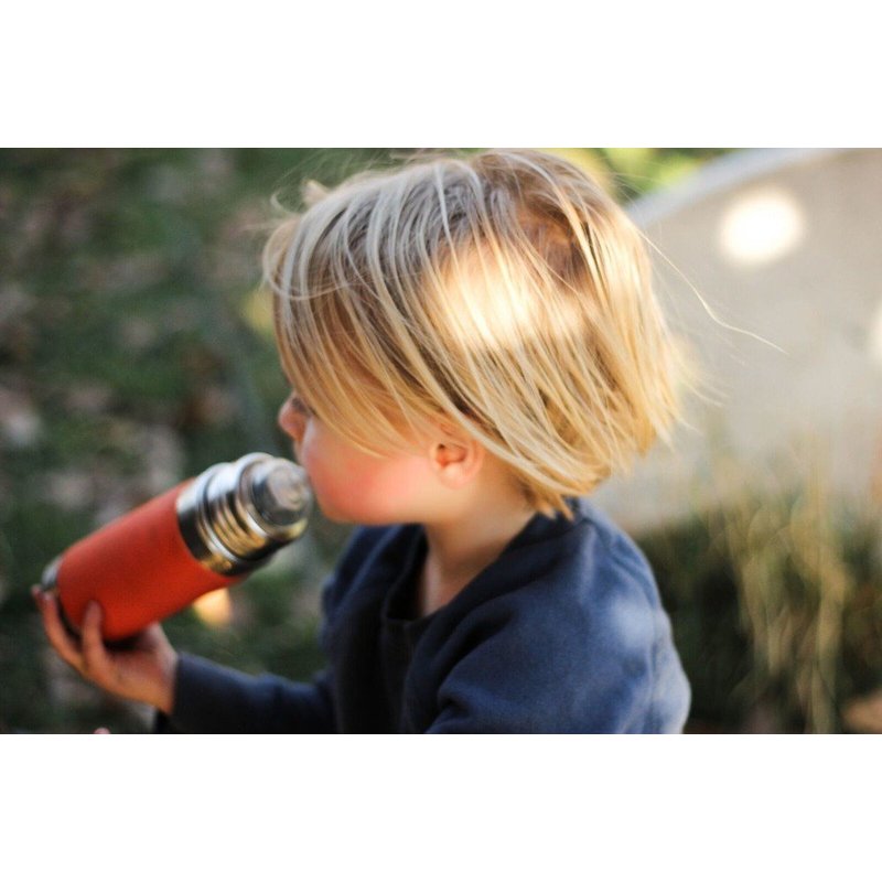 Termobutelka ze słomką i zieloną osłonką 260 ml, Pura Kiki