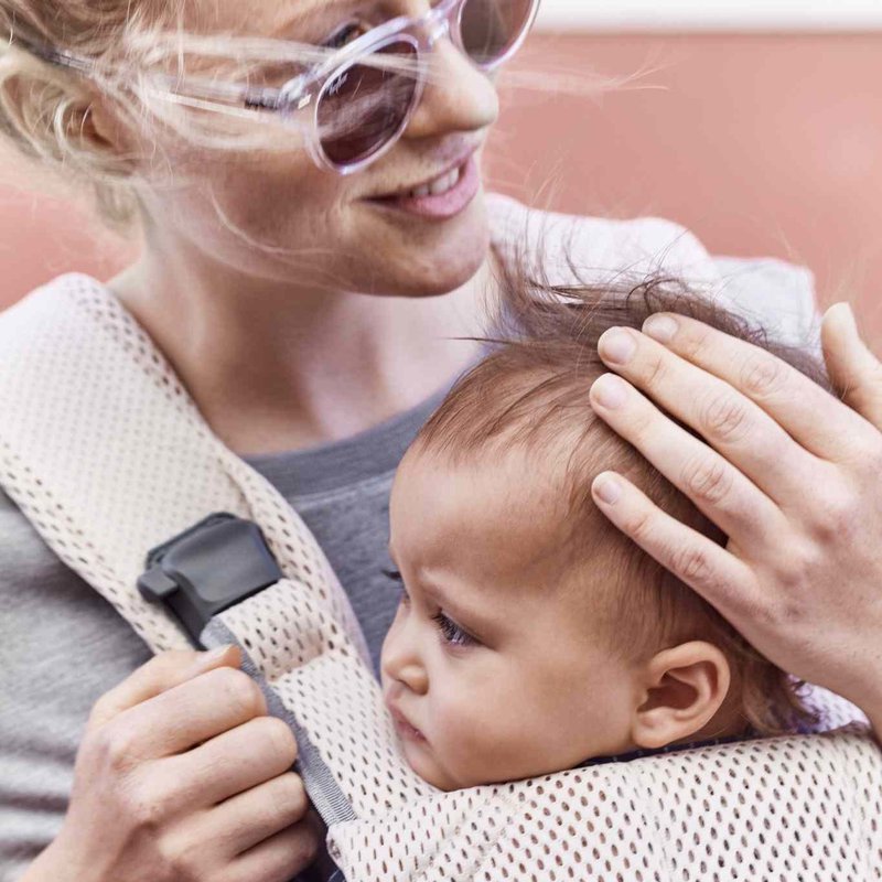 BABYBJORN ONE AIR 3D  - nosidełko, Perłowy Różowy