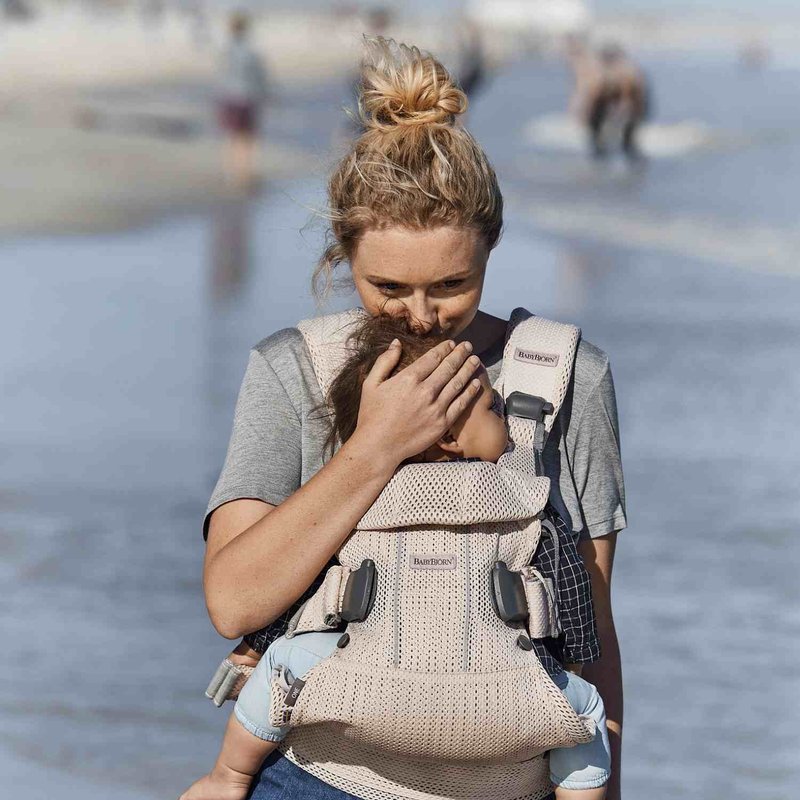 BABYBJORN ONE AIR 3D  - nosidełko, Perłowy Różowy