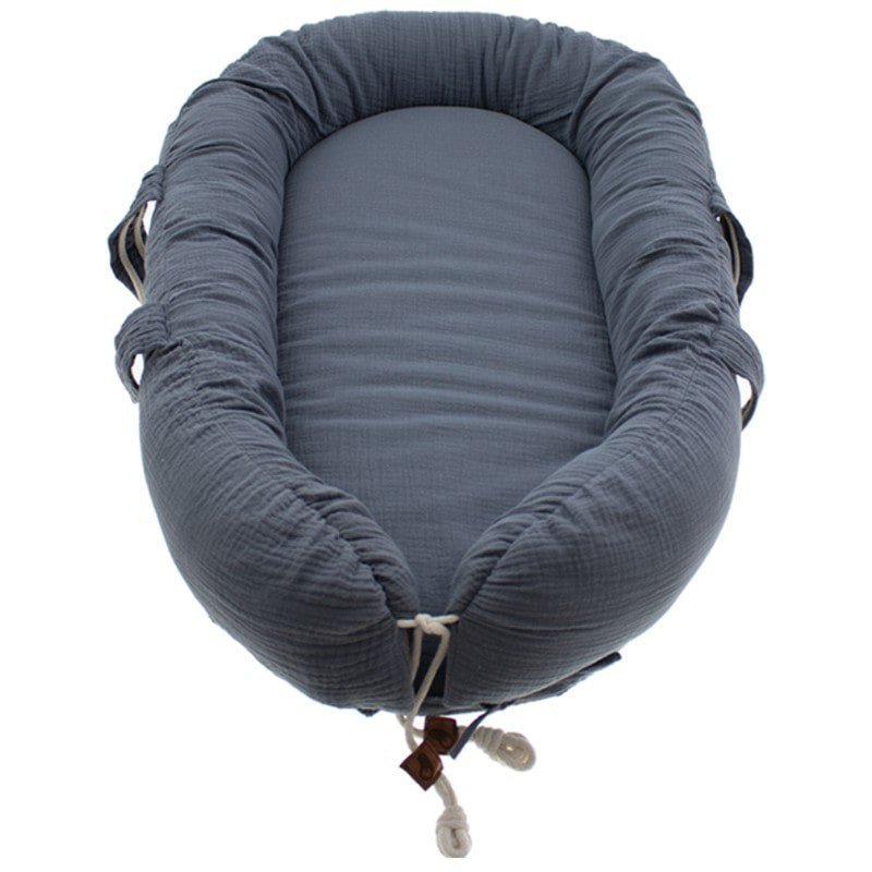 Hi Little One - Kokon gniazdko dla Noworodka z oddychającego muślinu NEWBORN NEST IRON