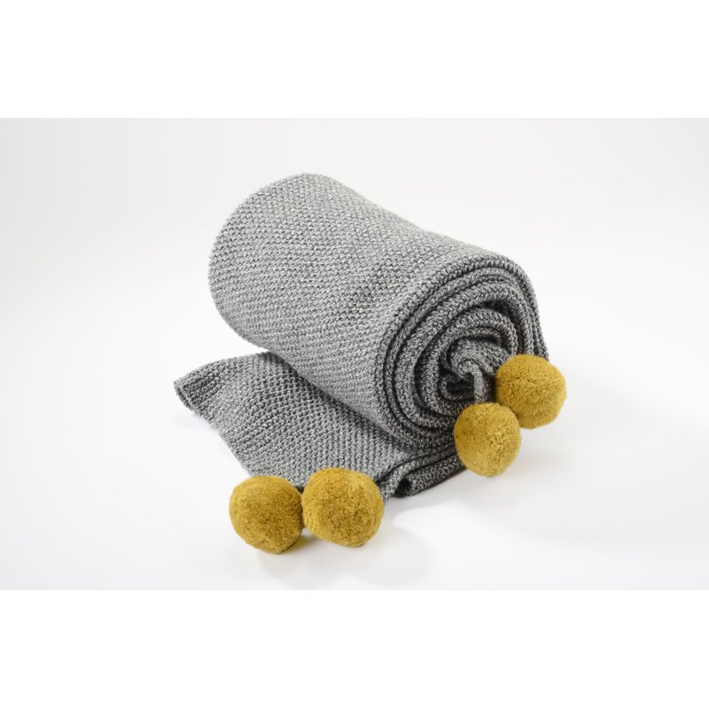 Koc z pomponami, Panda, Kikadu