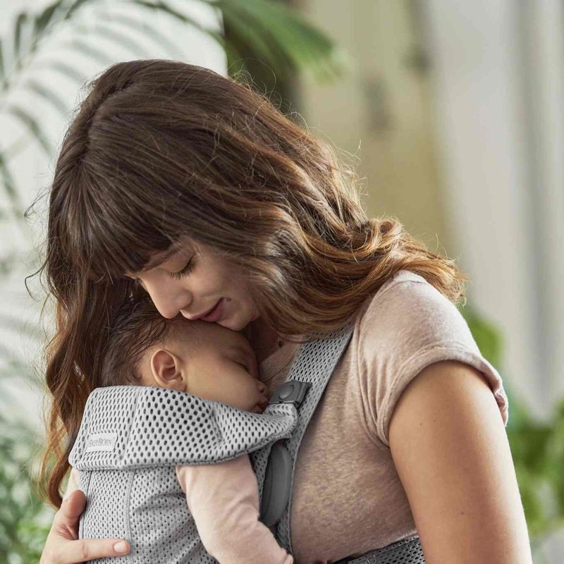 BABYBJORN MINI 3D Mesh – nosidełko, Szary