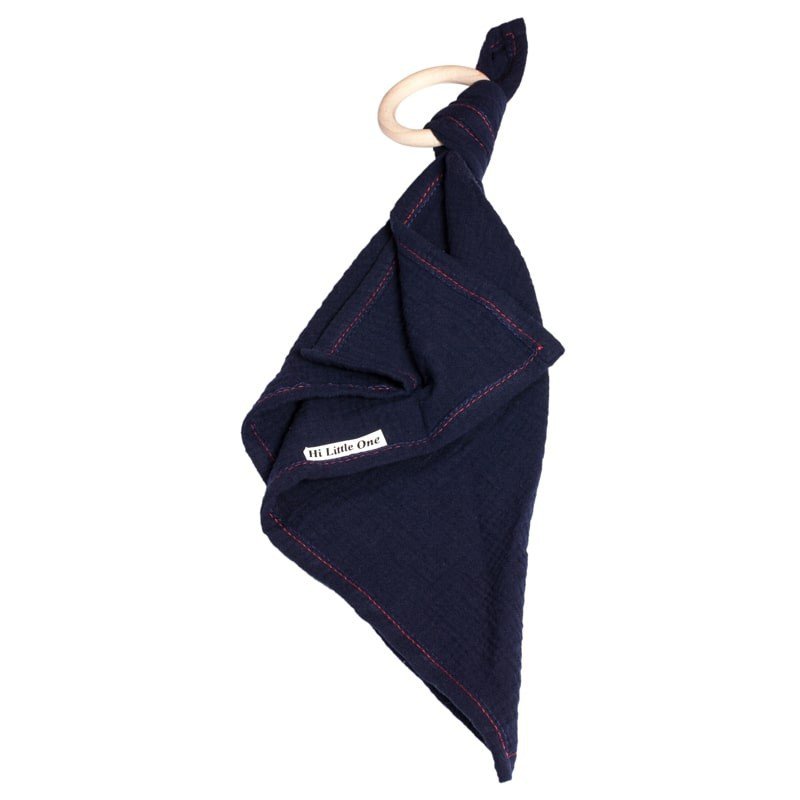 Hi Little One - Przytulanka dou dou z gryzakiem cozy muslin with wood teether Navy