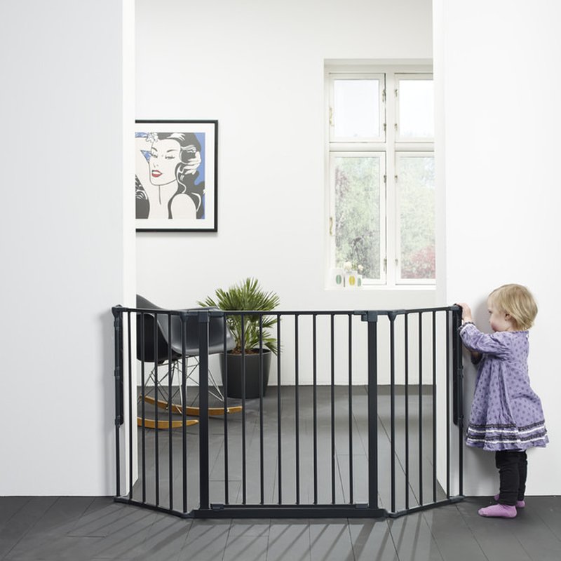 Baby Dan - Bramka ochronna FLEX M, czarny