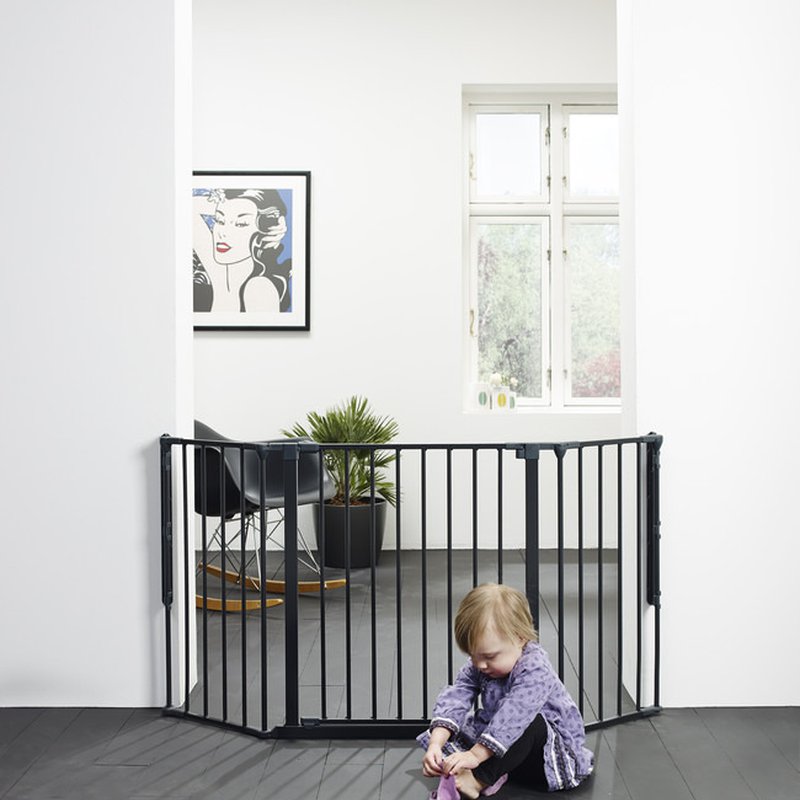 Baby Dan - Bramka ochronna FLEX M, czarny