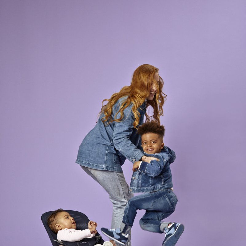 BABYBJORN - leżaczek BLISS MESH, Granatowy