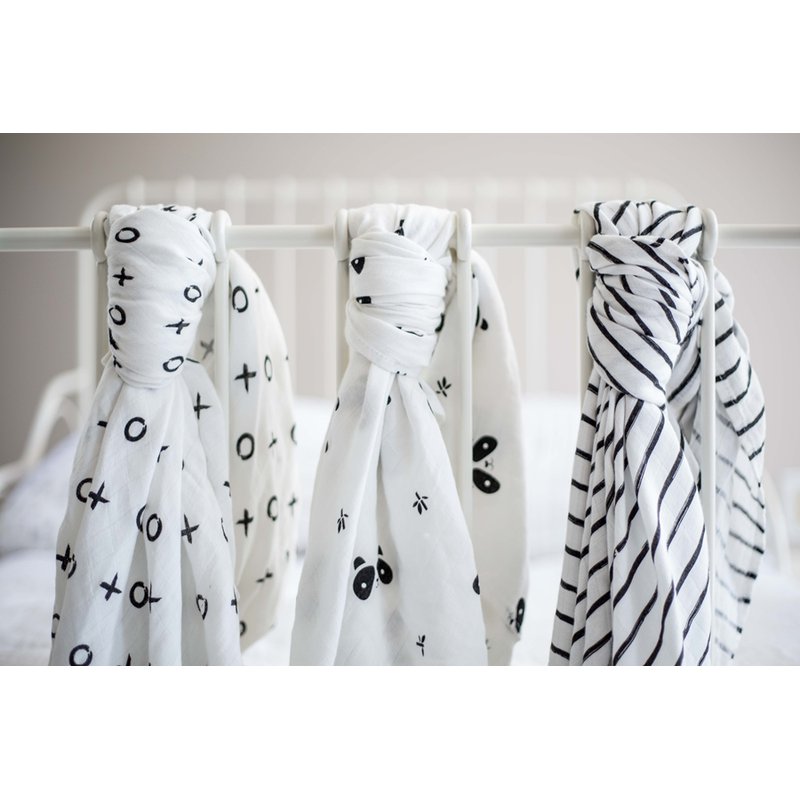 Lulujo Modern Kocyk Bambusowy Hugs&Kisses