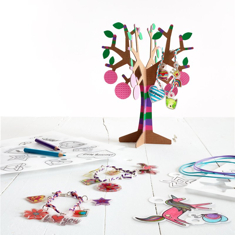 Zestaw z magicznym plastikiem Apli Kids - Biżuteria